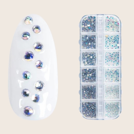 Emmi-Nail - Rhinestone Box Hvid/Sølv Mix